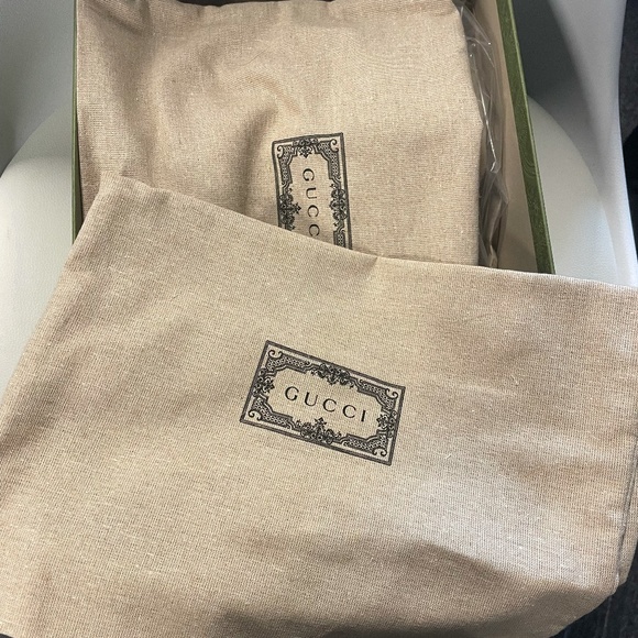 Gucci Slippers - Picture 4 of 5